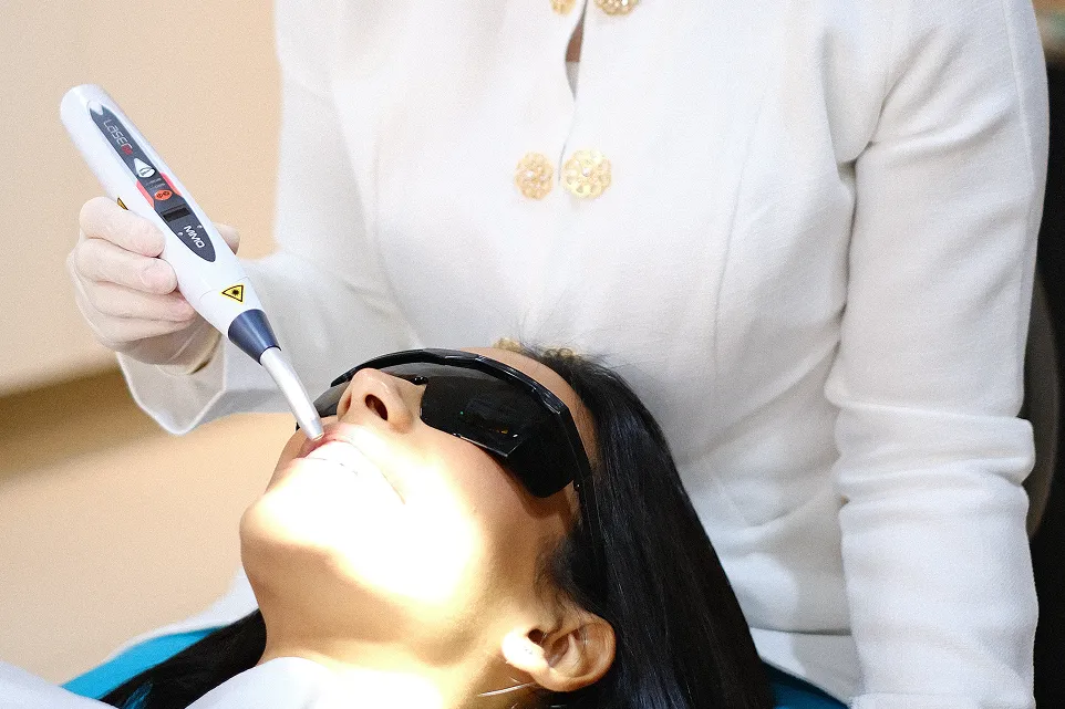 dra-lais-cabral-dentista-em-maceio-1 (12)