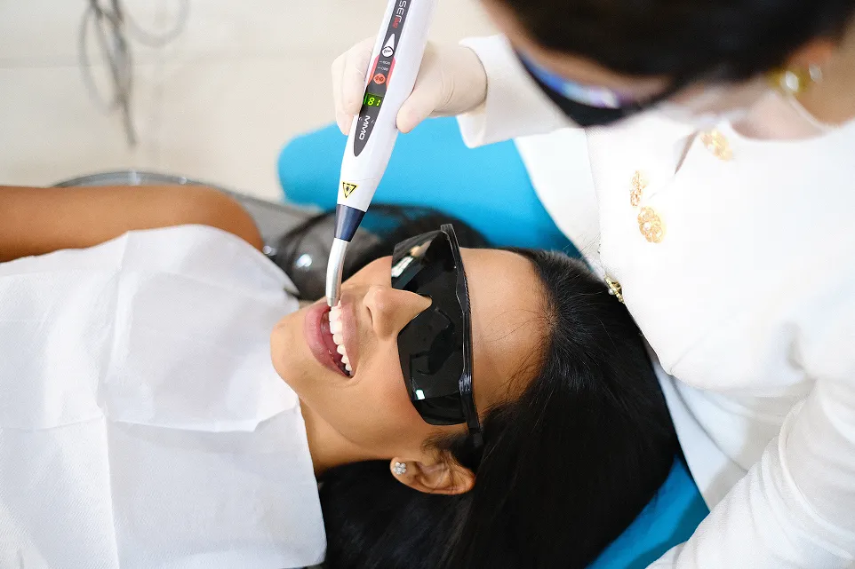 dra-lais-cabral-dentista-em-maceio-1 (13)