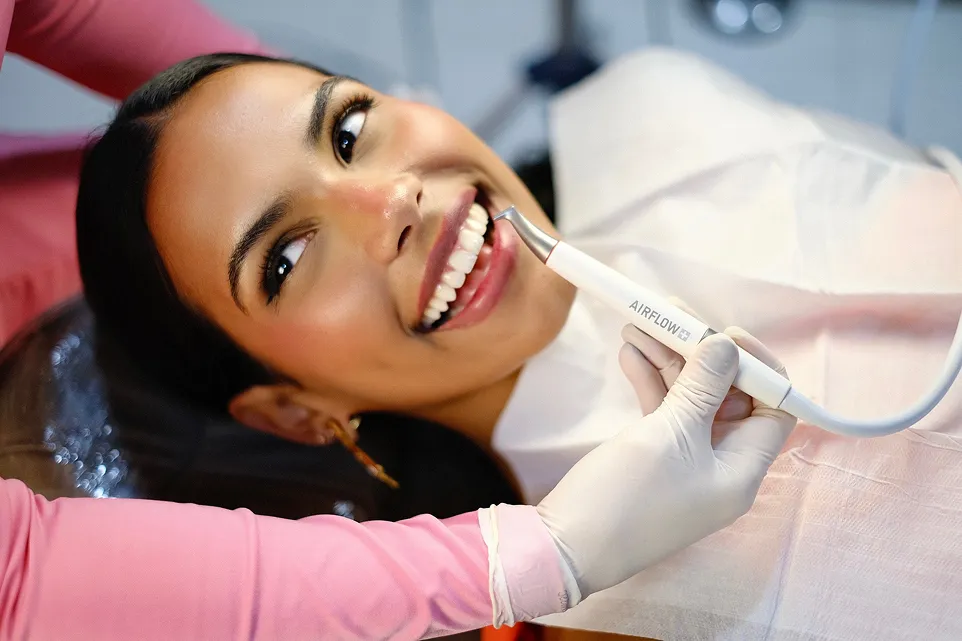 dra-lais-cabral-dentista-em-maceio-1 (6)